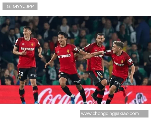 瓦伦西亚主场闷平马洛卡,卫冕冠军再度挑战榜首!